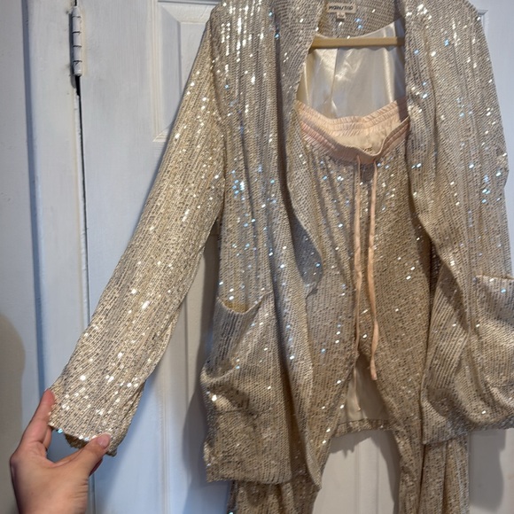 Main Strip 2 piece sequin set - blazer & jogger - champagne size large  - Picture 4 of 7
